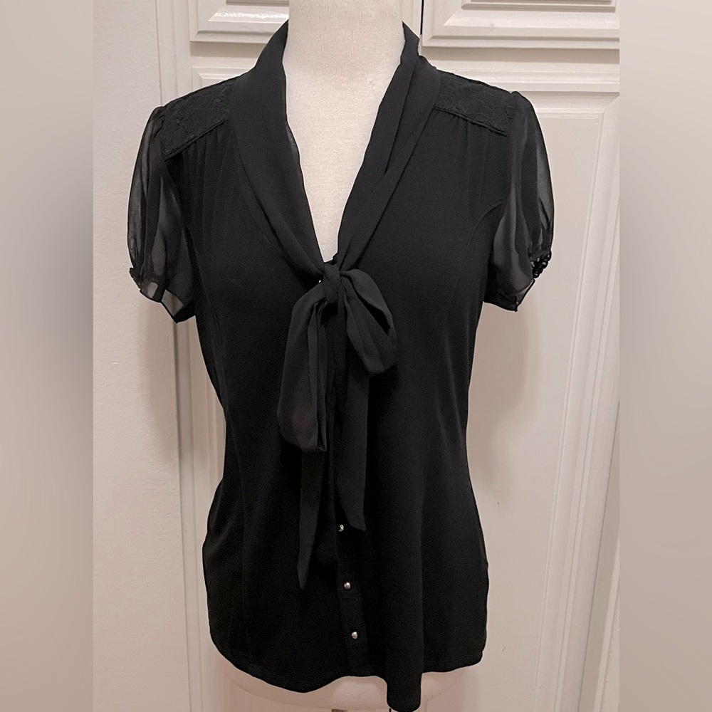 WHBM Black Short Sleeved Bow Blouse Size Large